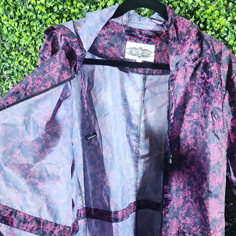 Chic Pink and Black Utility Jacket with Full-Length Zipper - Picture 10 of 16